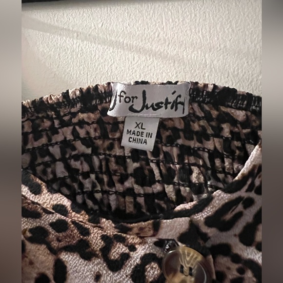 Cheetah print jumpsuit! - Picture 4 of 4